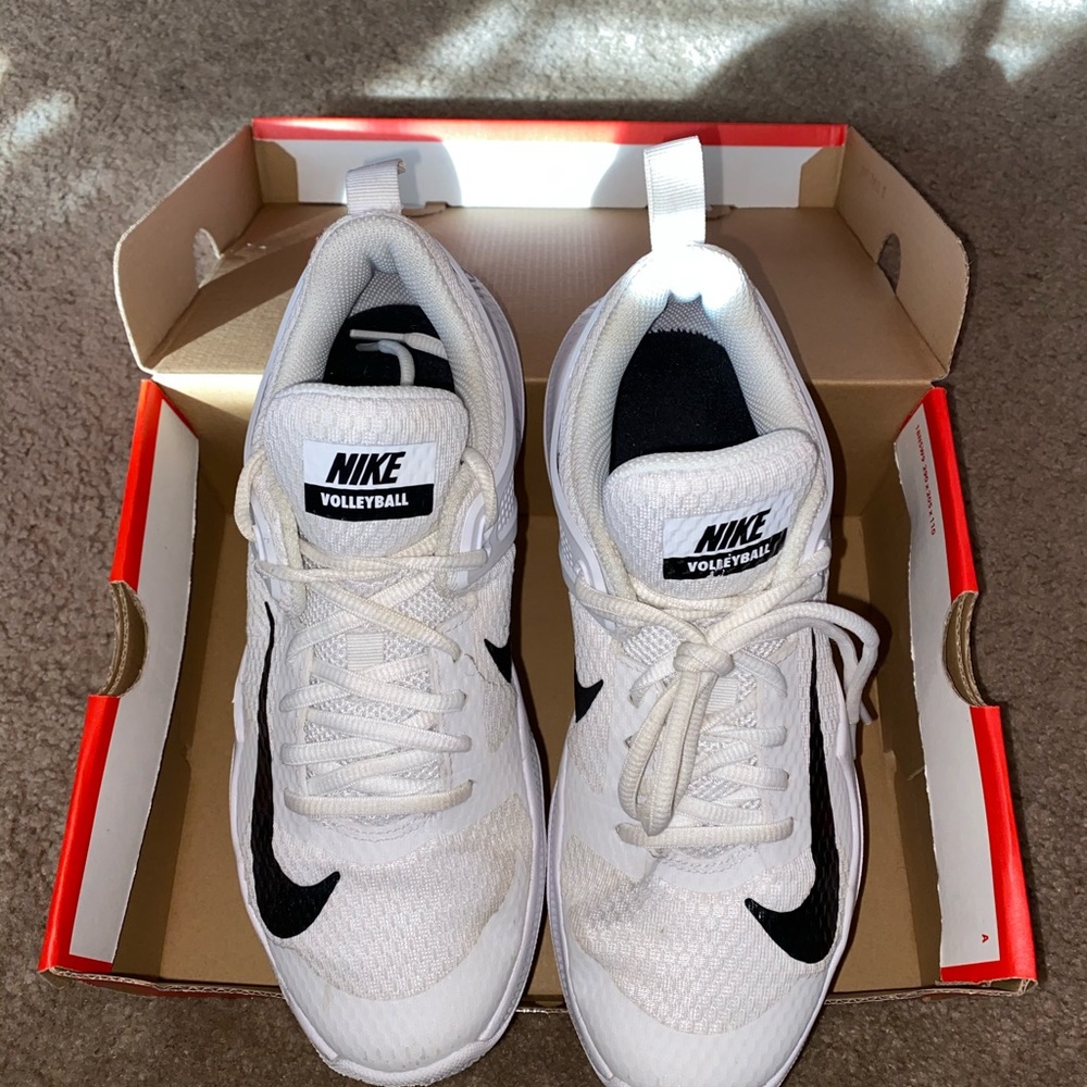 Nike hyperace volleyball shoes